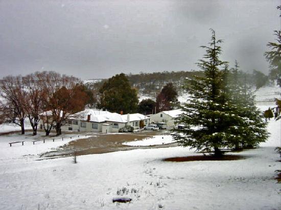 San Michele Resort budget Adaminaby hotel hostel discount Snowy